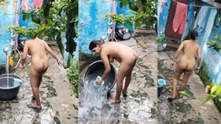 Desi Milf Bhabhi Bathing Her Home Captured Secretly Viral MMS – pornxnow